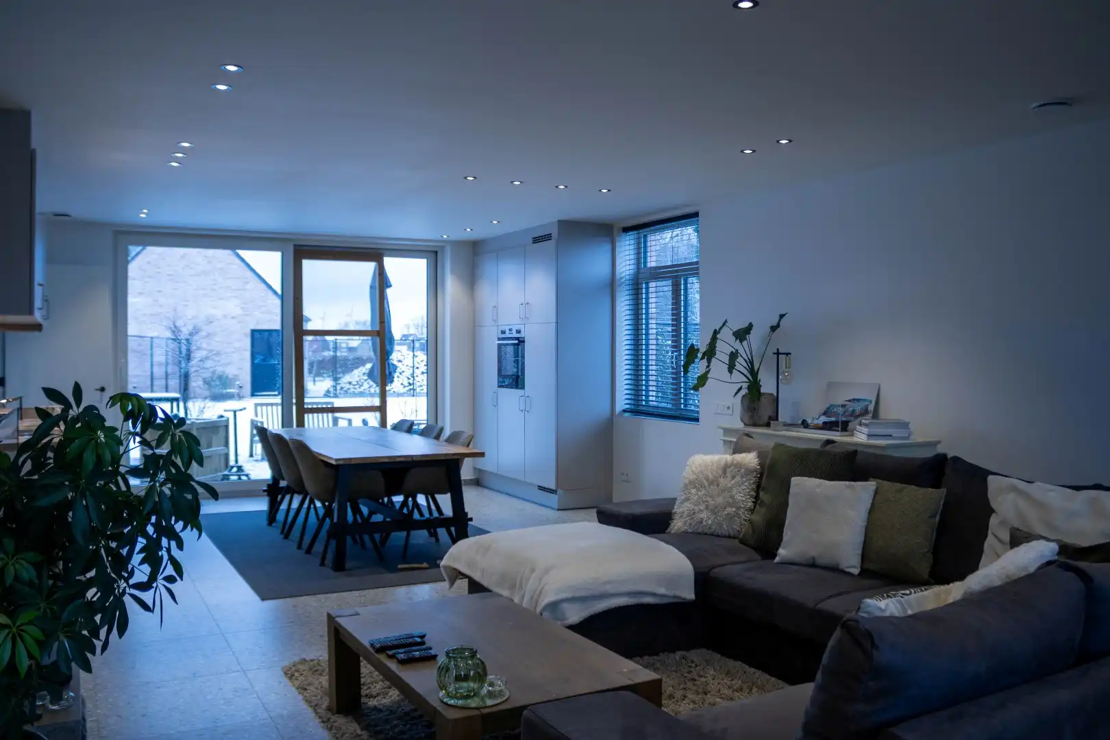 Ruime woning te Dudzele! foto 3