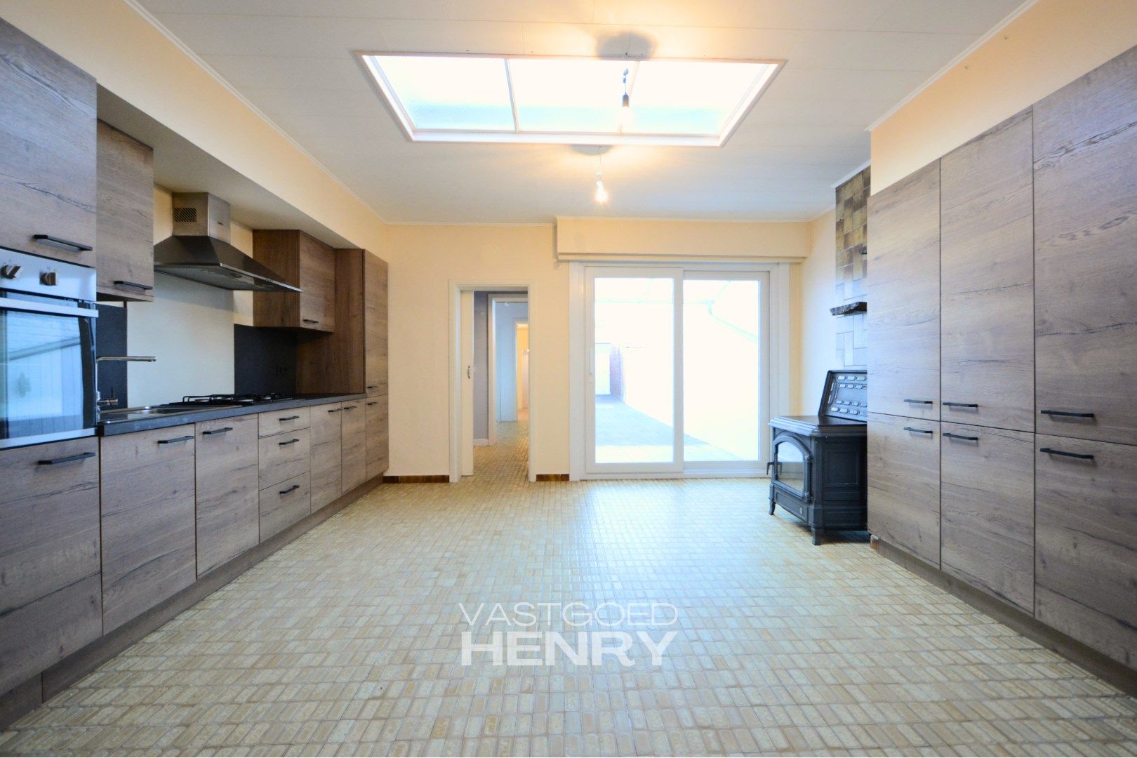 Te huur: Instapklare woning met ruime garage foto 5