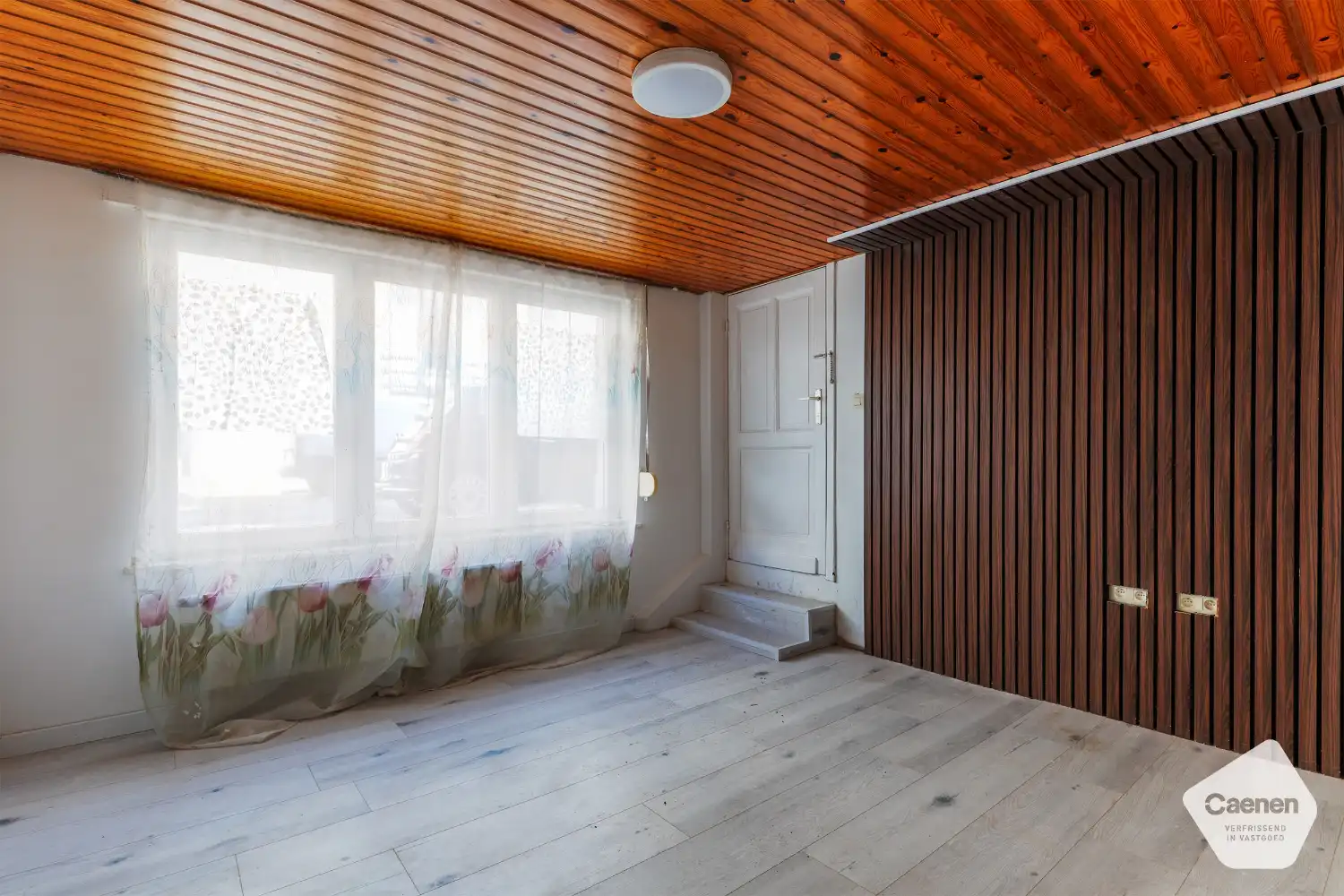 Een licht op te frissen appartement met twee slaapkamers, gelegen op een rustige locatie nabij het strand, het centrum en het openbaar vervoer foto 3