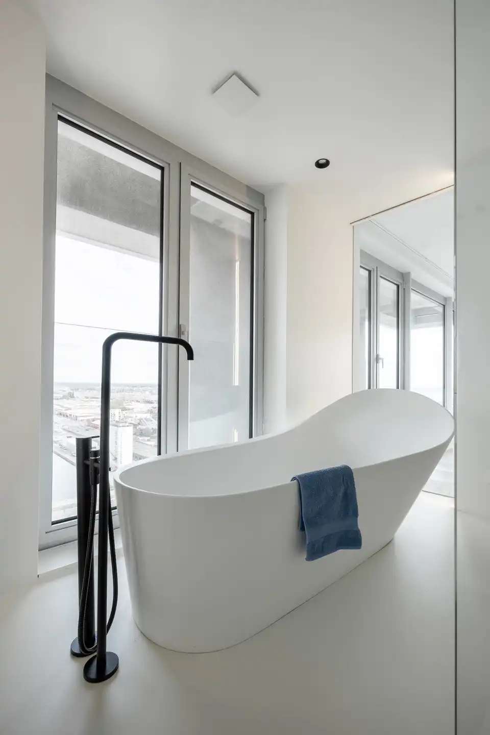 Duplex-penthouse met zicht over de Antwerpse skyline foto 20