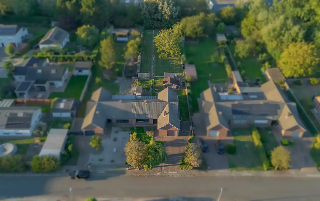 Zeer goed gelegen bungalow op wandelafstand van het centrum, station en de scholen van Dendermonde foto 16