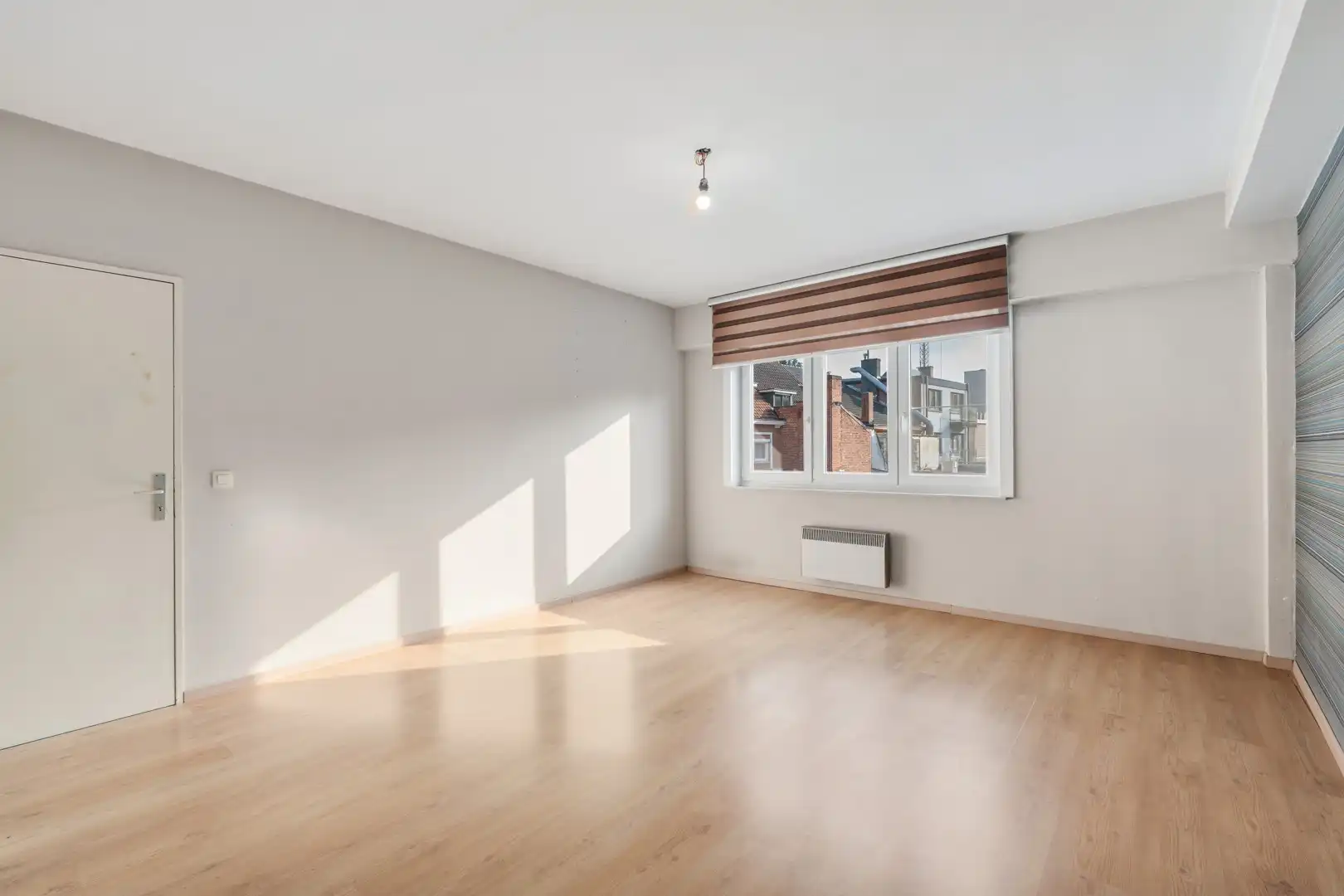 RUIM APP. MET 3 SLPKS TE GENK CENTRUM foto 11