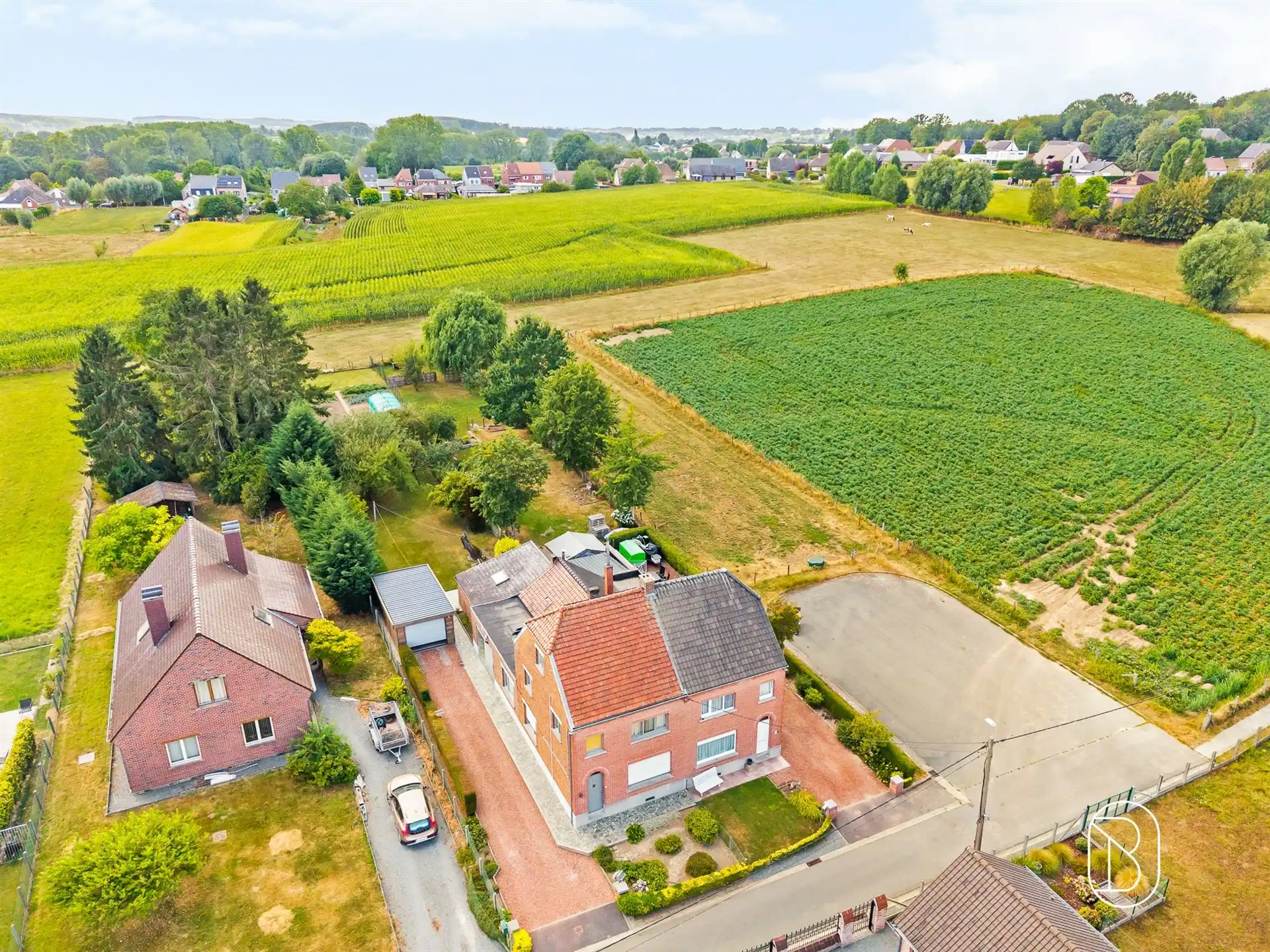 Instapklare prachtig gelegen gezinswoning met ruime tuin  foto 2