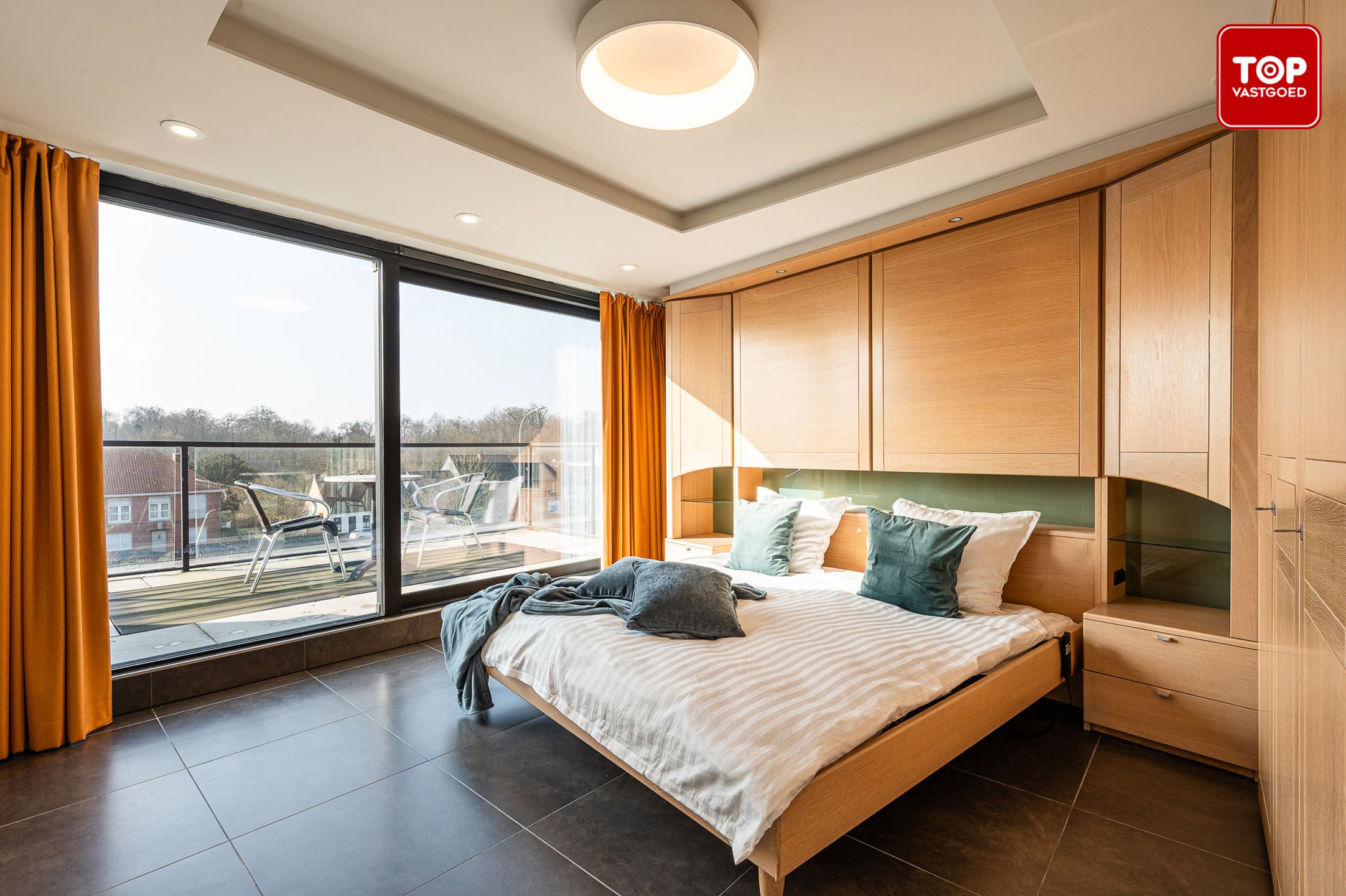 Energiezuinige en lichtrijke penthouse met 3 terrassen en prachtig uitzicht foto 20