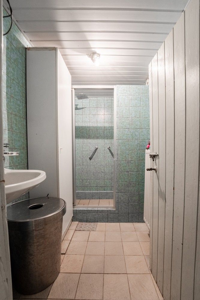 Charmante gerenoveerde woning met aanpalende schuur en 3 aparte bijgebouwen op 28a49 in Achel foto 24