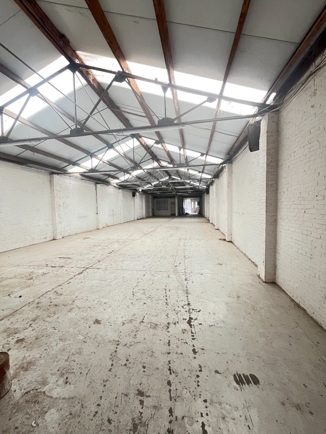 Industrieel atelier met woonst, centraal gelegen foto 12