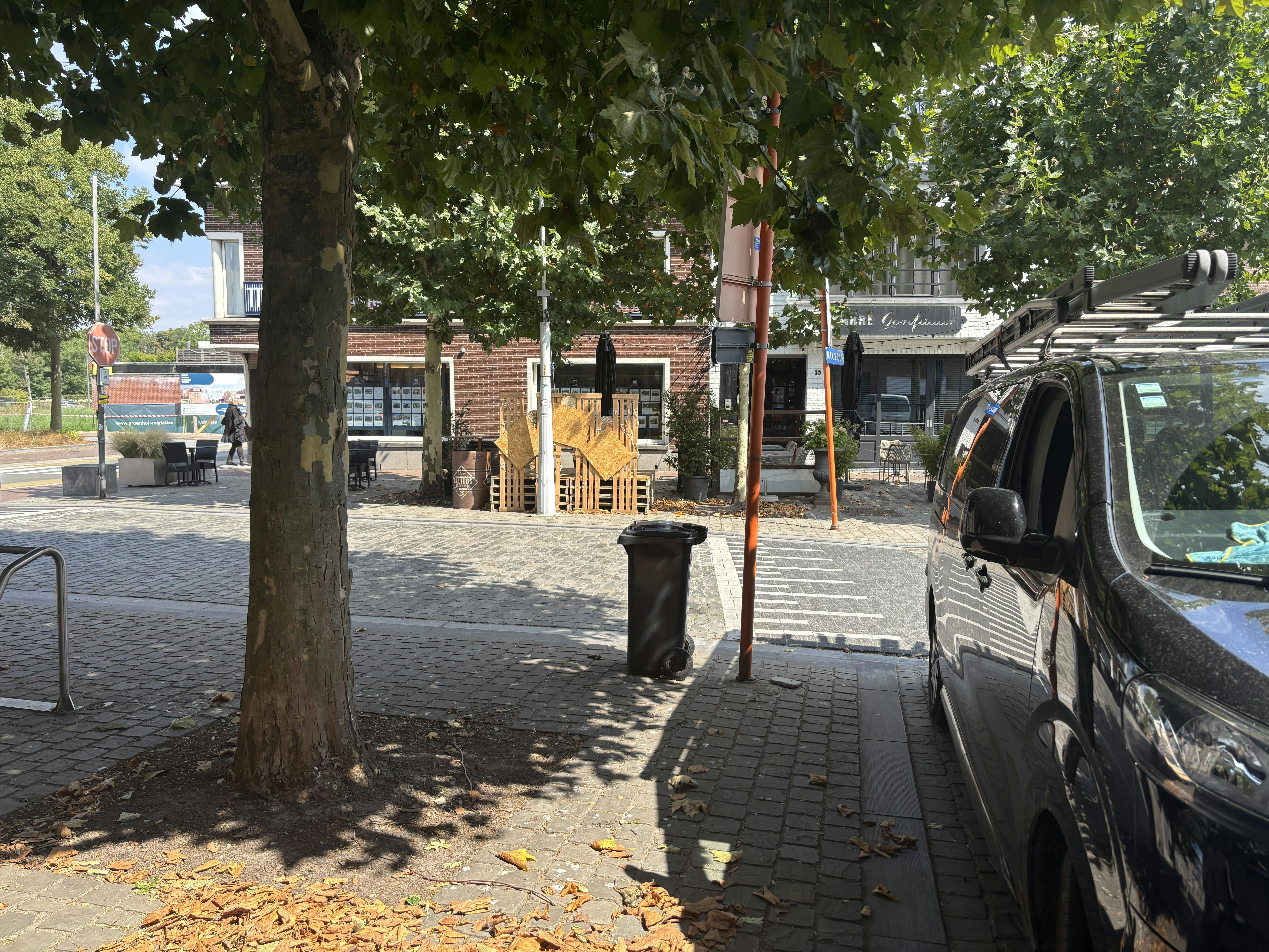 Handelspand met woonst te koop in centrum Brecht! foto 4