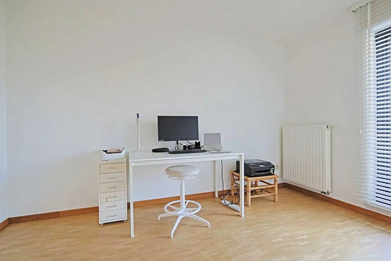 Instapklaar drie-slaapkamer appartement in het centrum foto 16