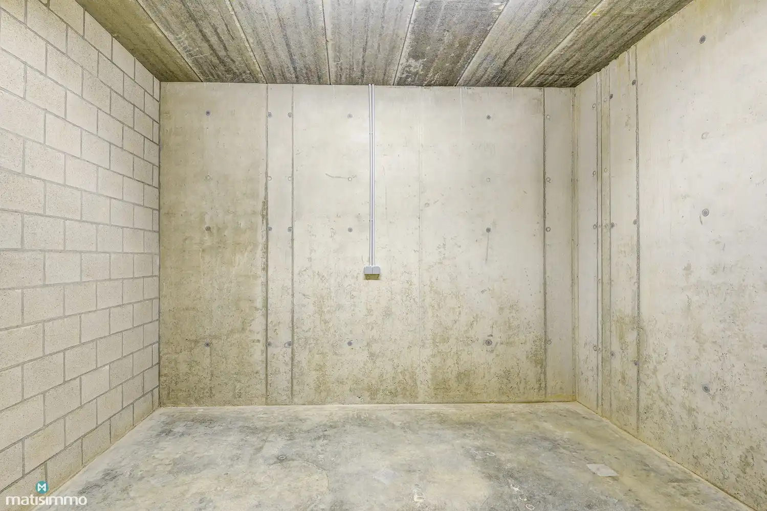 RUIM NIEUWBOUW APPARTEMENT MET 2 SLAAPKAMERS, TERRAS, GARAGE, AUTOSTAANPLAATS EN KELDERBERGING TE BEVERST foto 18