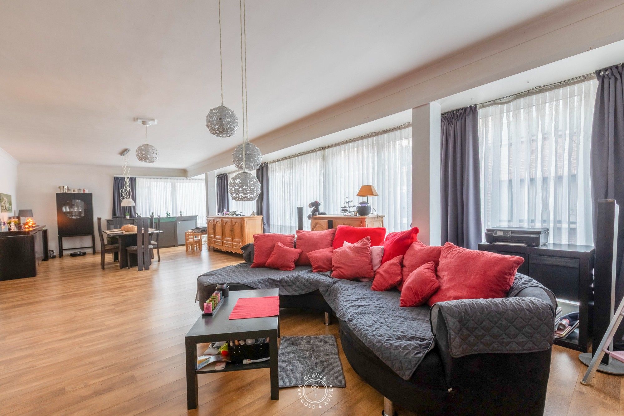 Welgelegen investeringseigendom met ruime driekamerappartementen foto 30