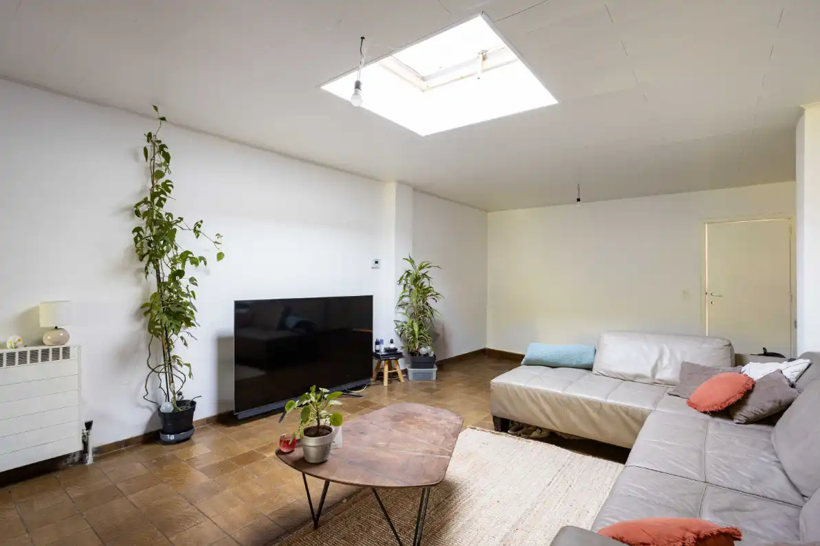 Rijwoning  met 4 slaapkamers en mooie tuin foto 3
