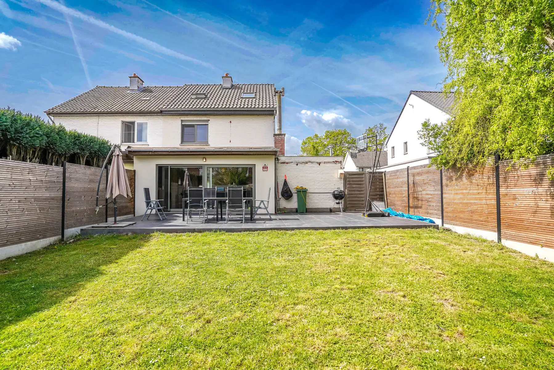 Mooi gerenoveerde & instapklare 3-gevel woning te Londerzeel foto 27