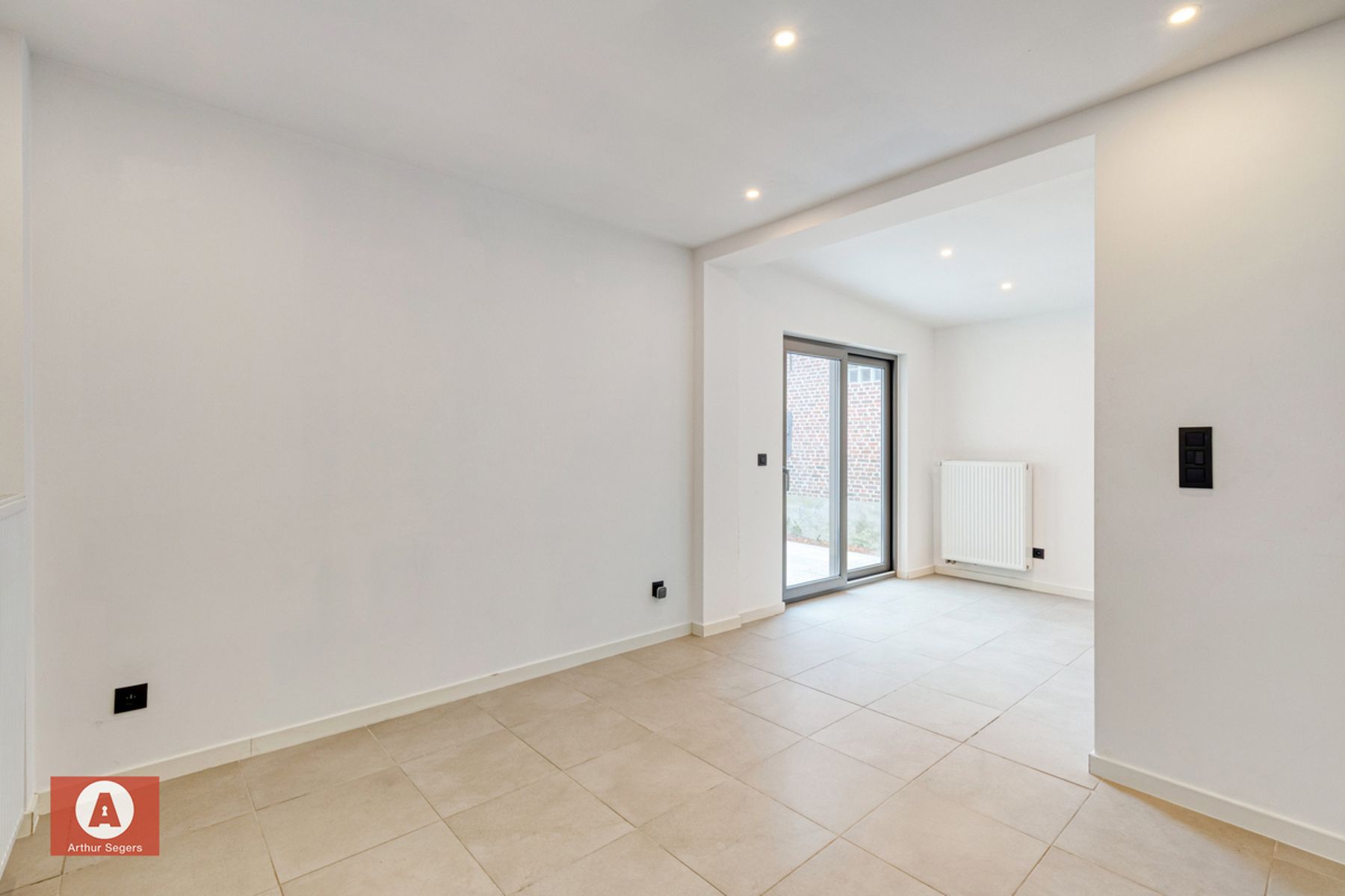 Energiezuinige & hedendaagse starters-woning met terras. foto 10