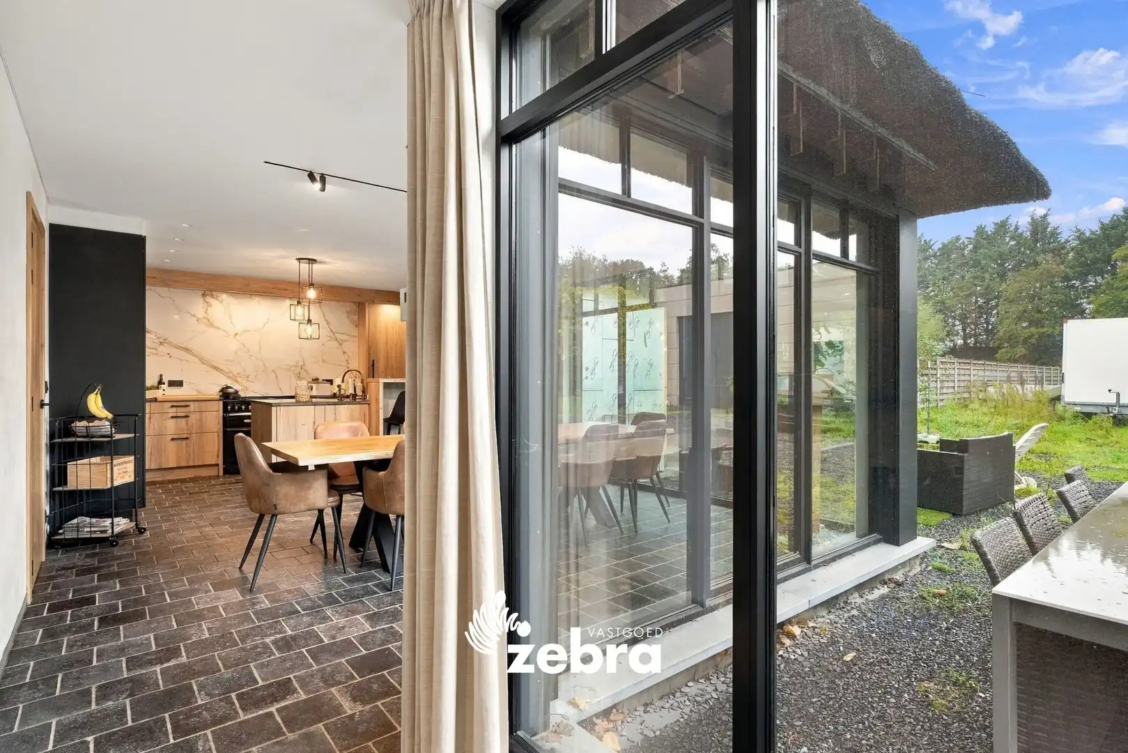 Halfopen bebouwing met loods (288 m²) te Rumbeke! foto 6