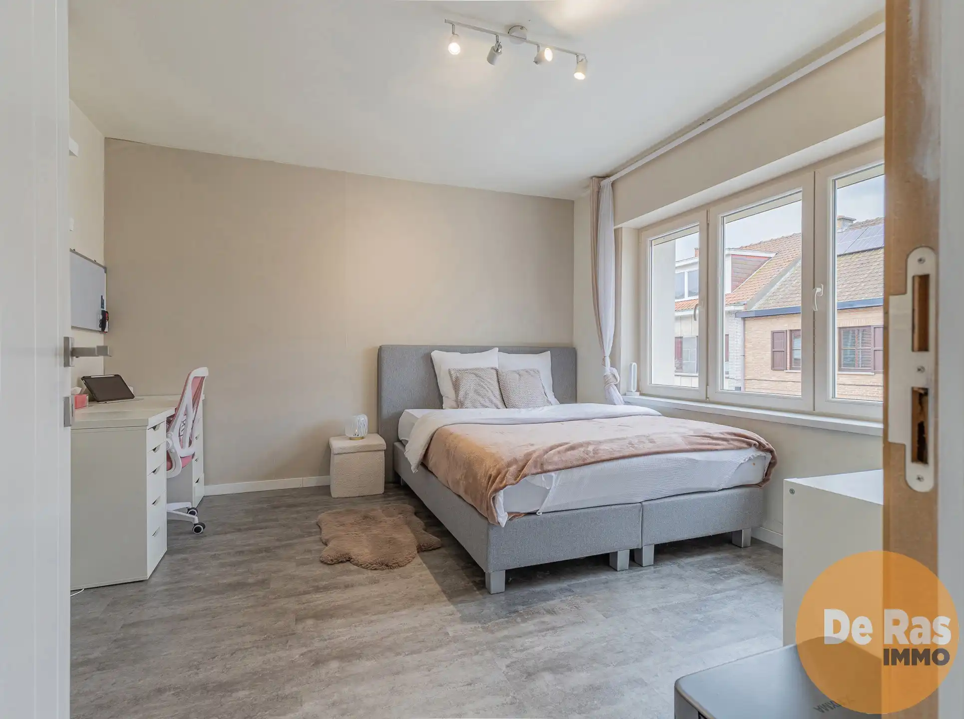 NINOVE-Volledig gerenoveerde HOB in doodlopende straat  foto 21