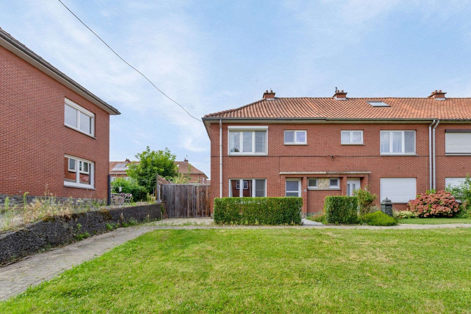 Te huur LEMBEEK: Gerenoveerde woning 2 slpk, bureau en tuin foto 1