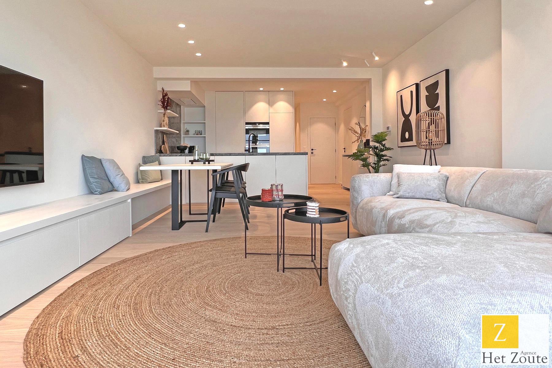 Uitstekend gerenoveerd appartement met frontaal zeezicht foto 6