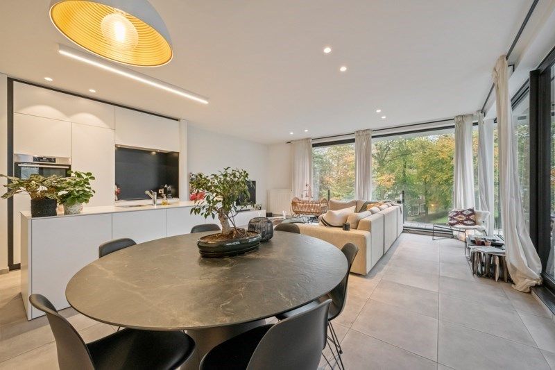 Recent gebouwd appartement met groot terras en garagebox in Varsenare te huur.  foto 6