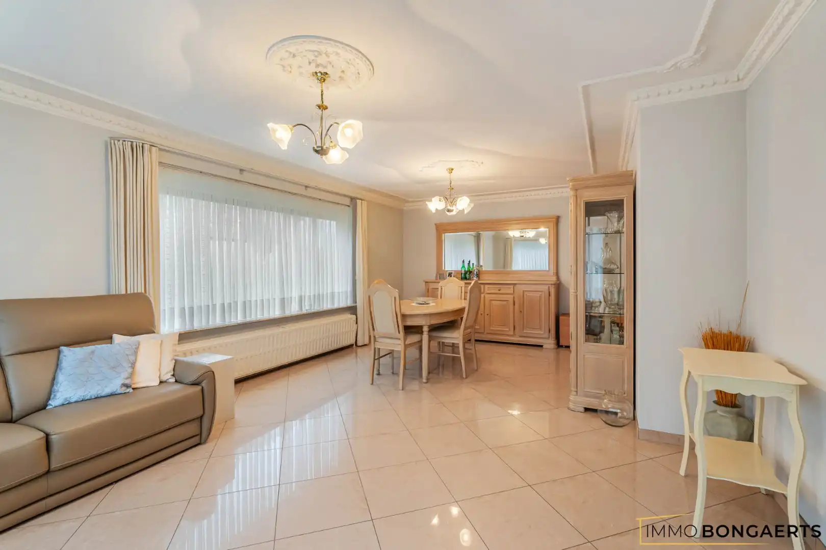 Woning met 3 slaapkamers op ruim perceel  foto 5