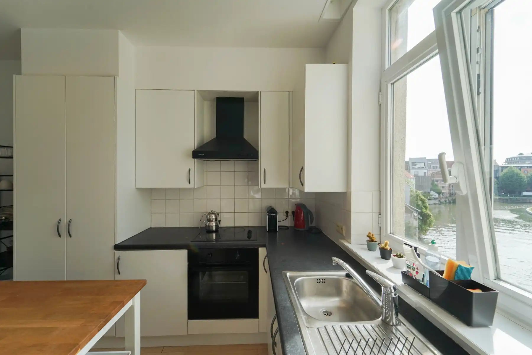 Duplex in hartje Gent met uitzicht op Krook en Laurentplein foto 6