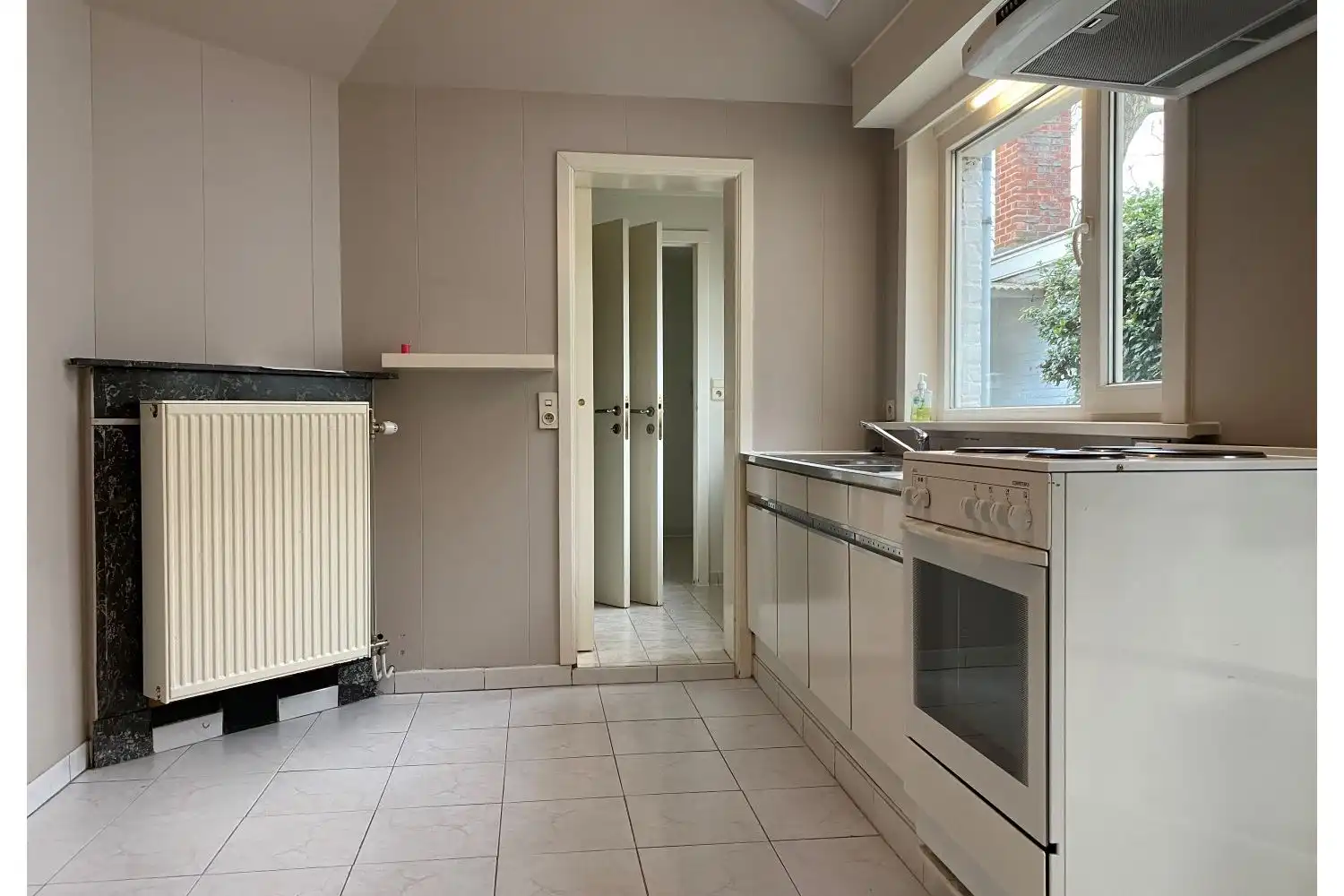 Verzorgde woning in volle centrum | Guido Gezellestraat foto 4