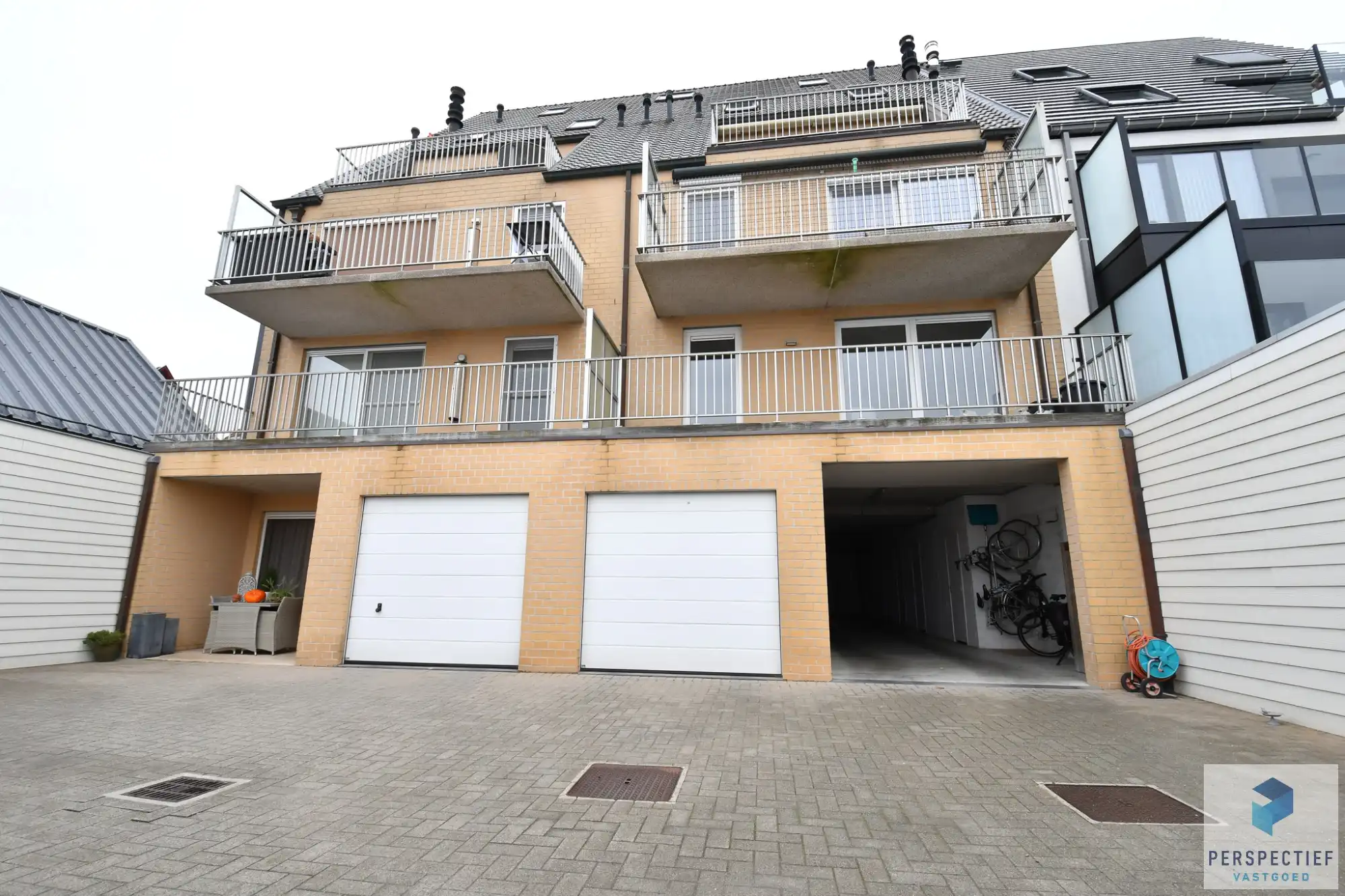 Ruim duplex-appartement met 3 slpk en 2 terrassen van 12m² foto 3