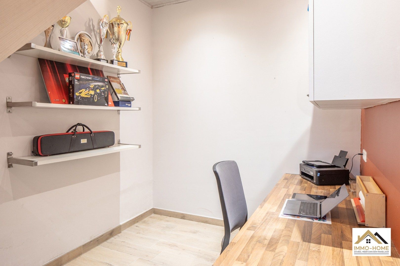 Instapklare ruime woning met tuin foto 18