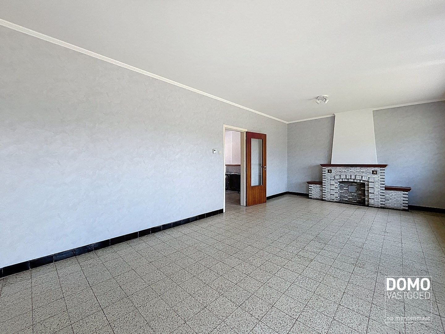 RUIME WONING MET TUIN, GARAGE & 3 SLAAPKAMERS RUSTIG GELEGEN LANGS HET KANAAL MET EPC C TE BERINGEN foto 4