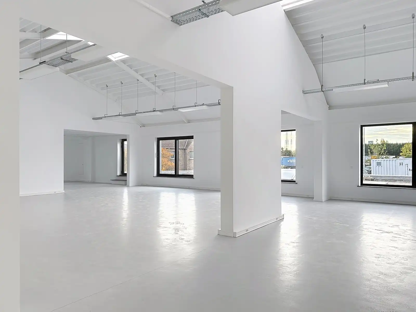 Volledig vernieuwde magazijn- of opslagruimte foto 13