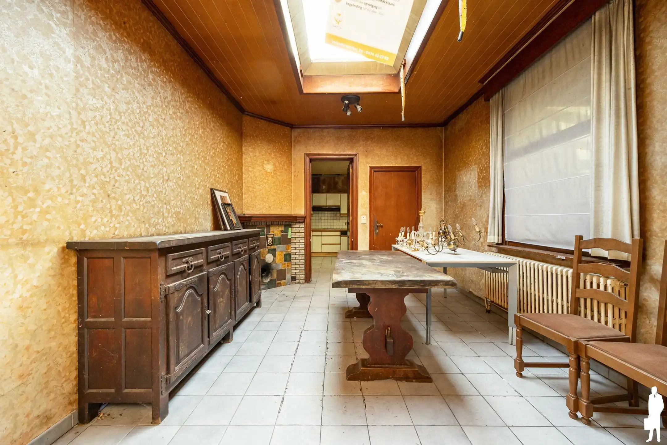 Te renoveren ruime woning met werkplaats foto 7