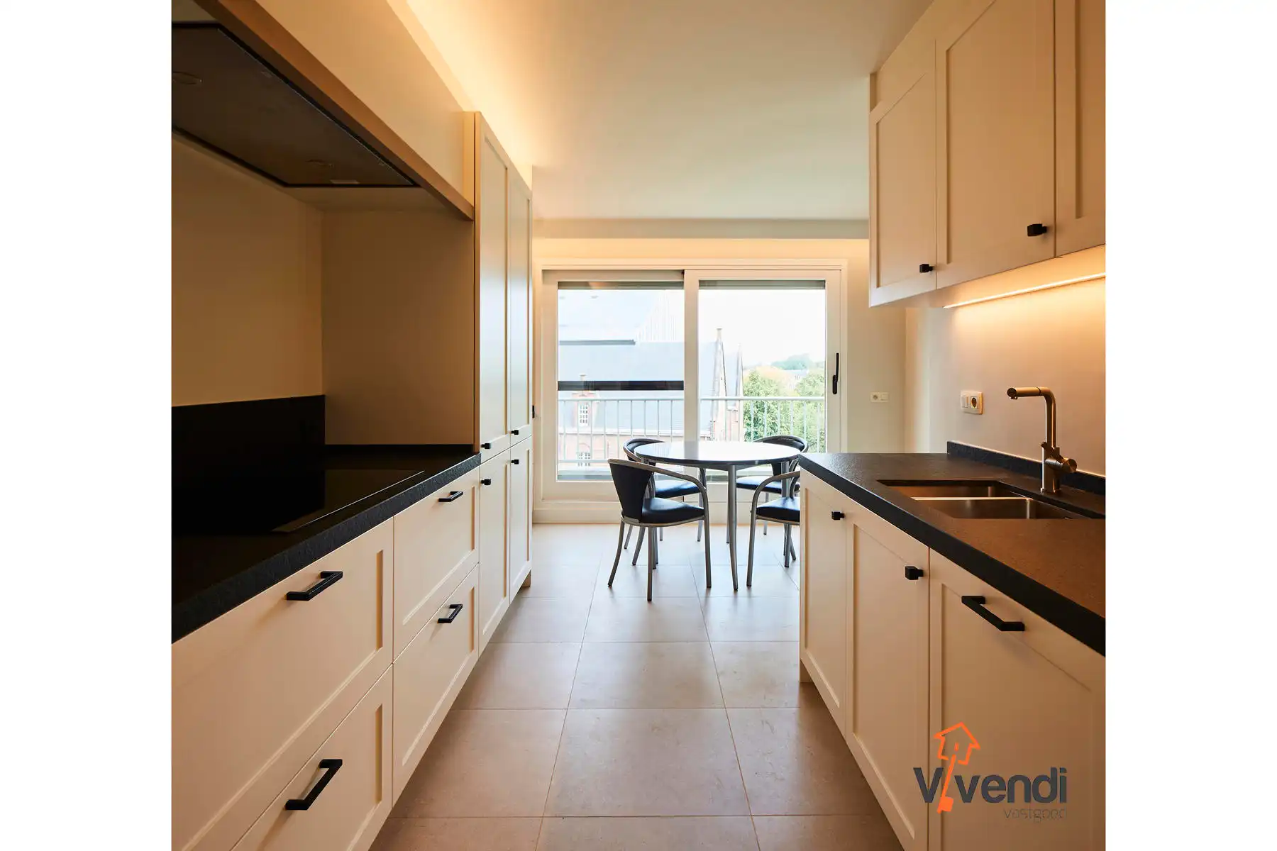 Luxe Penthouse van ca. 185 m² – Volledig gerenoveerd in 2024 foto 5
