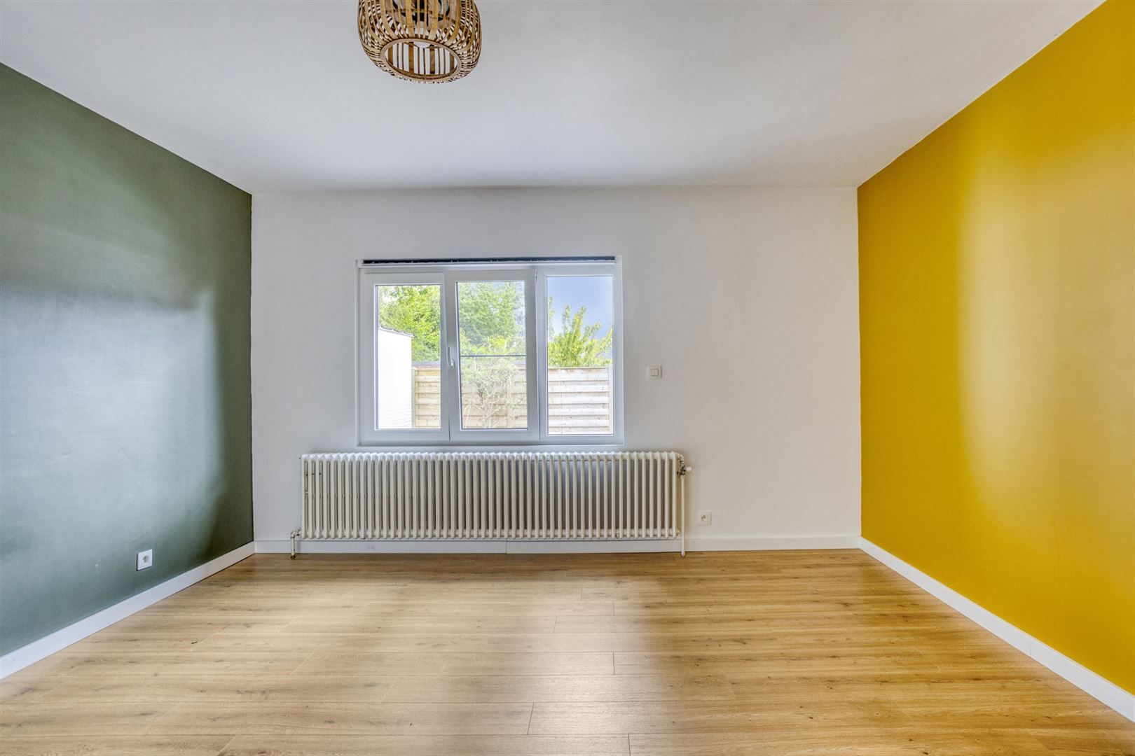 TE KOOP: Deels gerenoveerde woning te Zonhoven!  foto 7