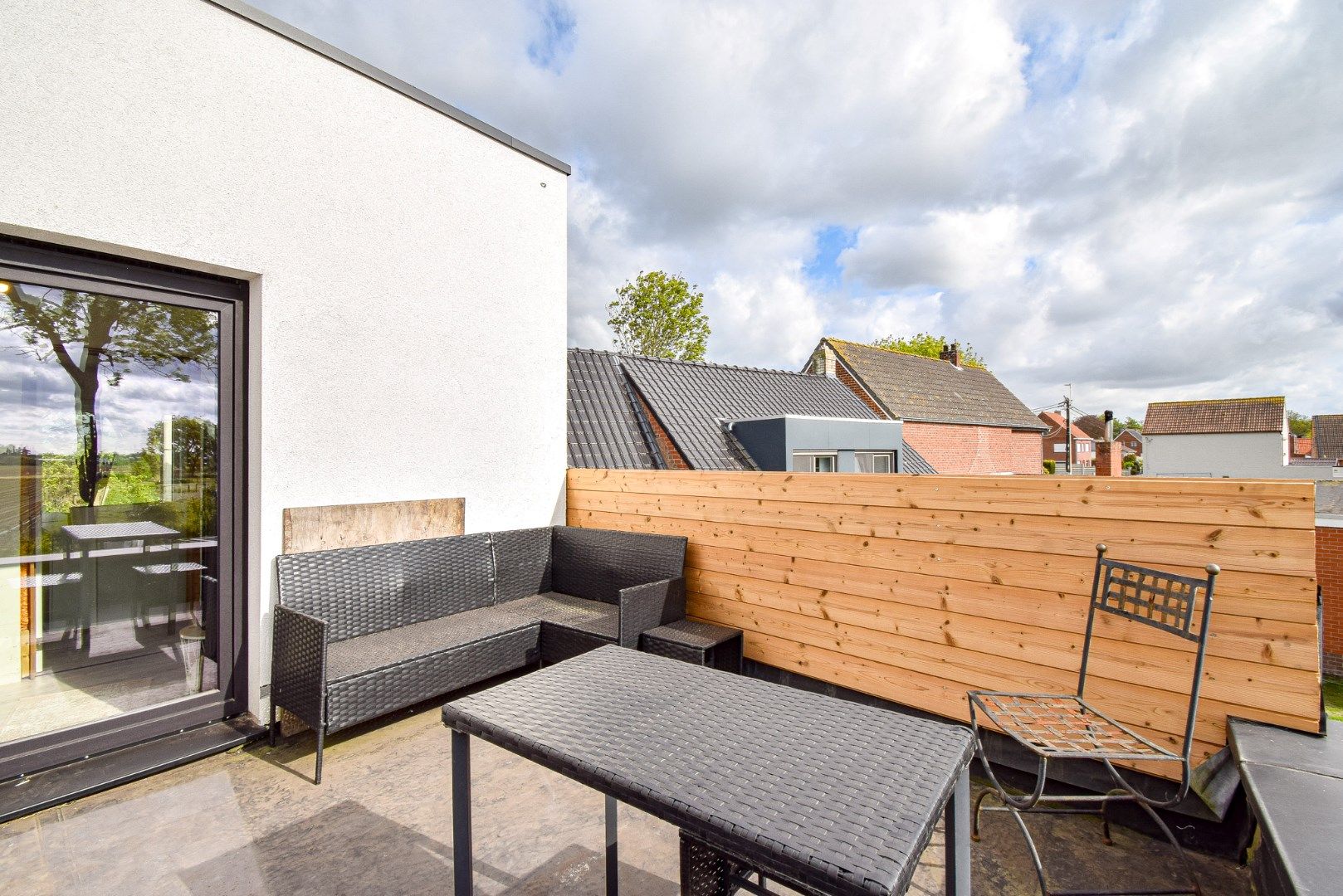 Strakke instapklare woning met rustige locatie foto 16