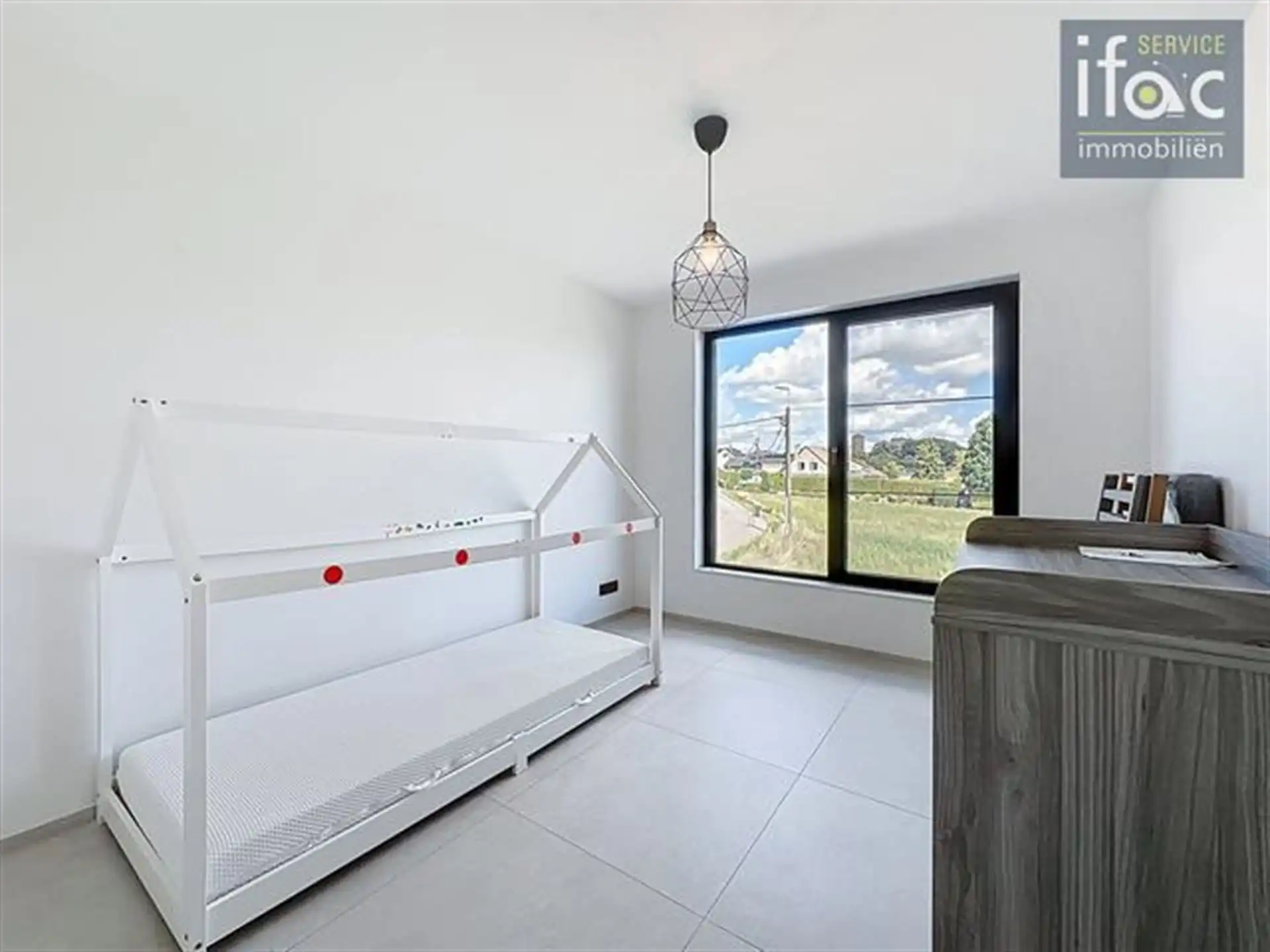 Energiezuinige villa met lichtrijke leefruimtes en grote tuin foto 11