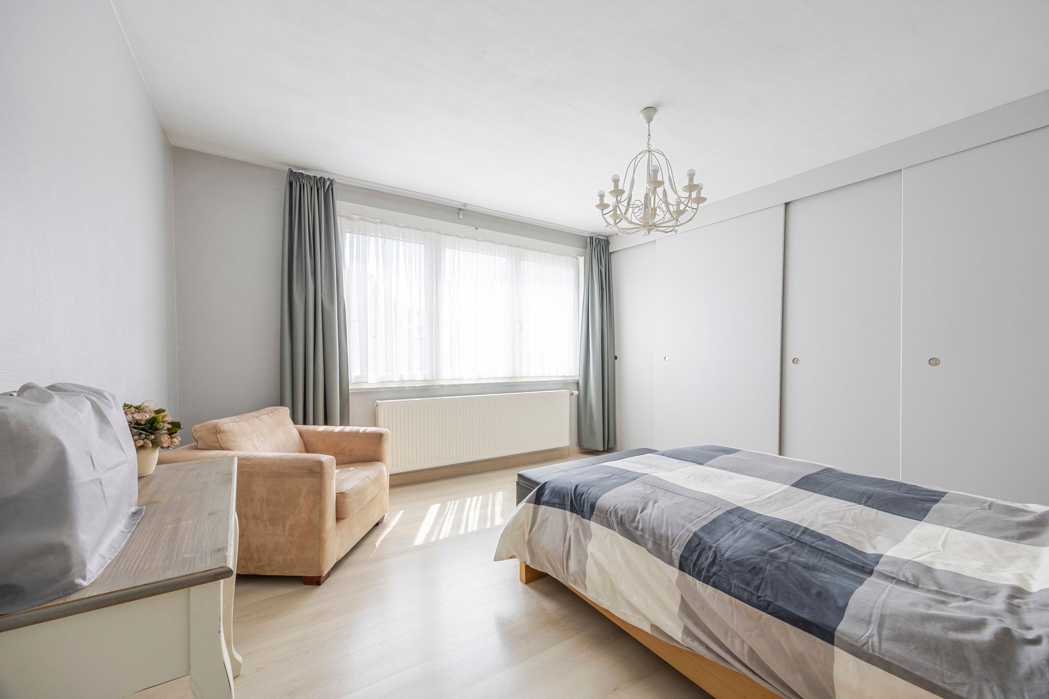 Instapklare rijwoning op uitstekende locatie foto 15