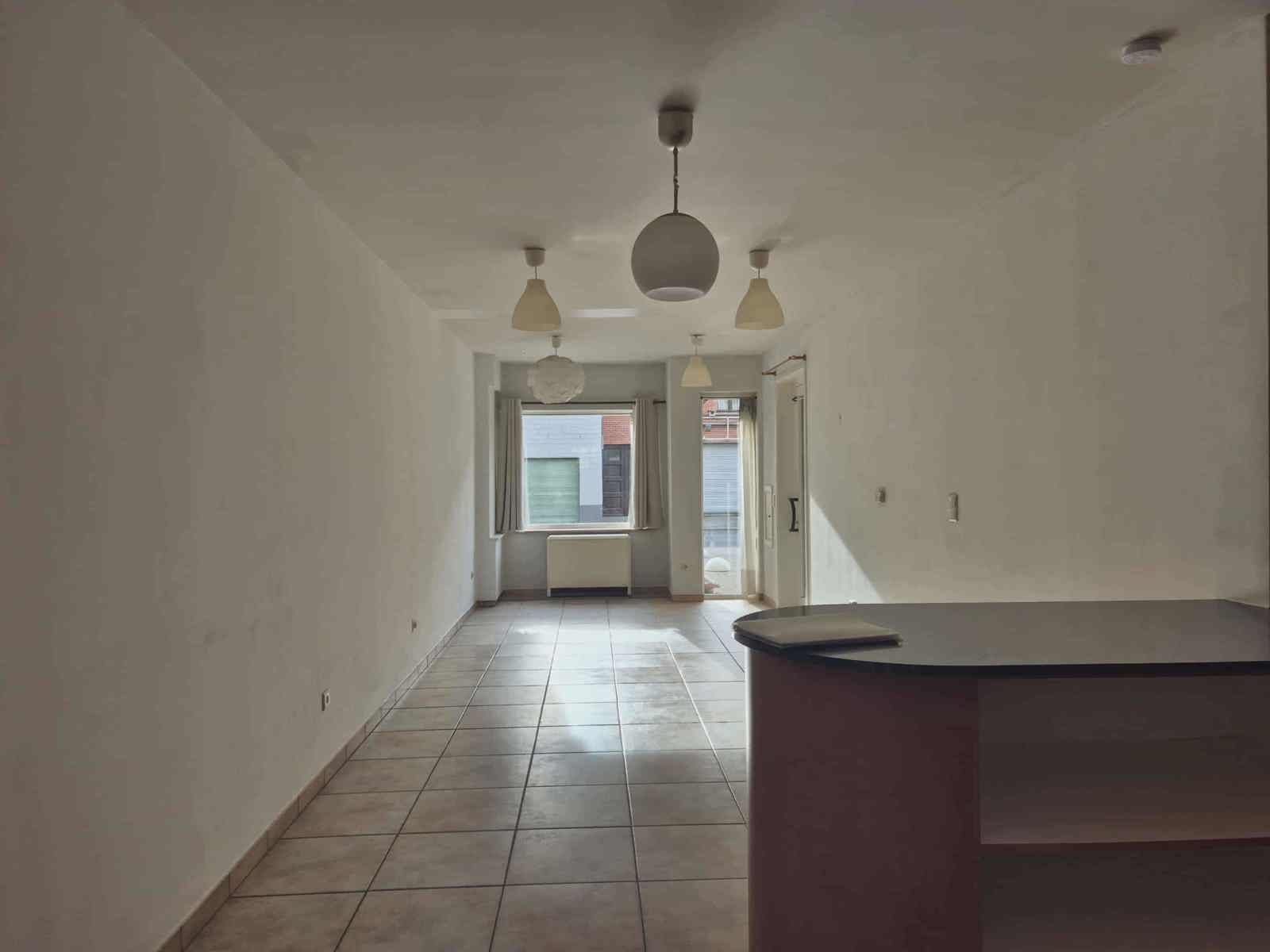 Studio met garage op een goede locatie foto 5