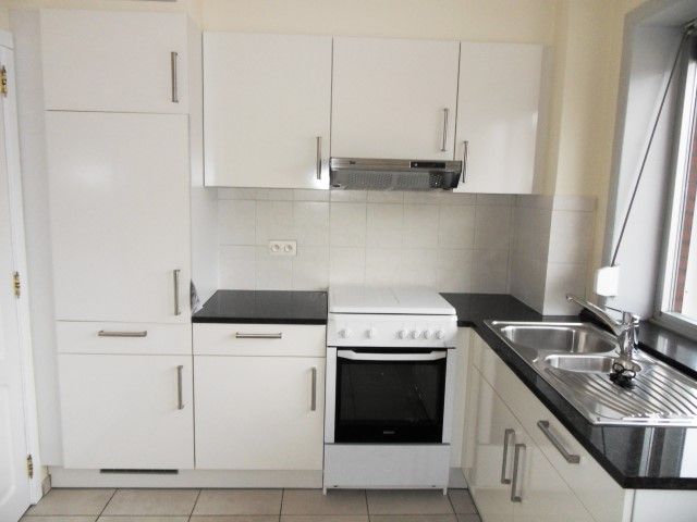 GELIJKVLOERSAPPARTEMENT met 3 slpkrs, mooie leefruimten en terras. Cv aardgas. foto 6