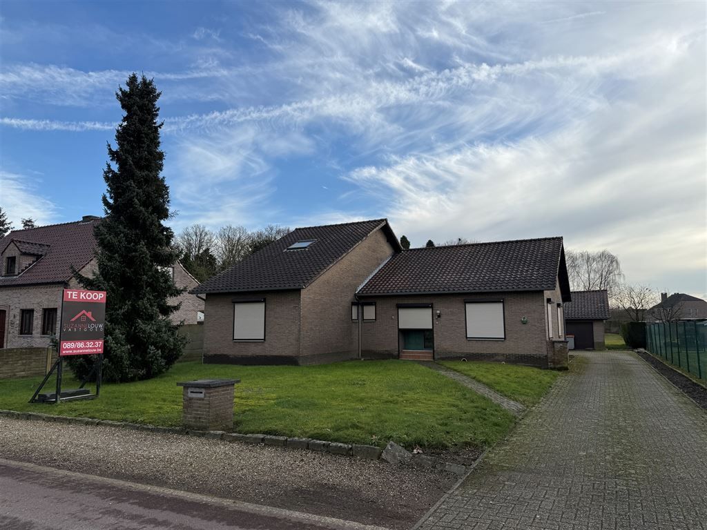 Hoofdfoto van de publicatie: Vrijstaande, gelijkvloerse gezinswoning