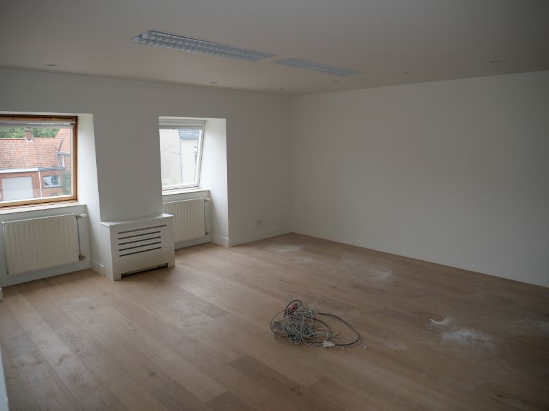 Instapklare kantoorruimte te huur van 25 m² met goede zichtlocatie foto 2