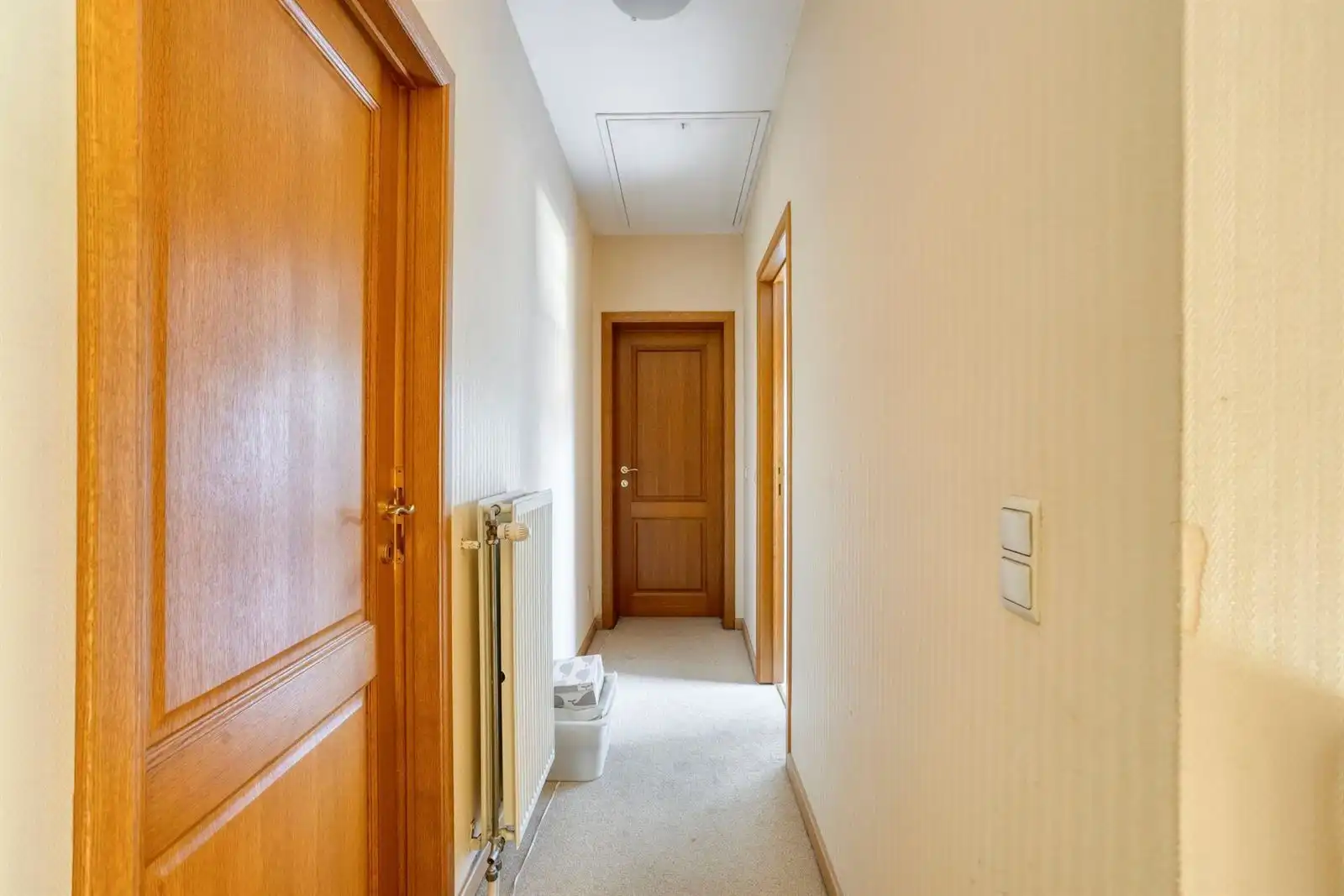 Ruime woning met 5 slaapkamers,tuin en garage foto 27