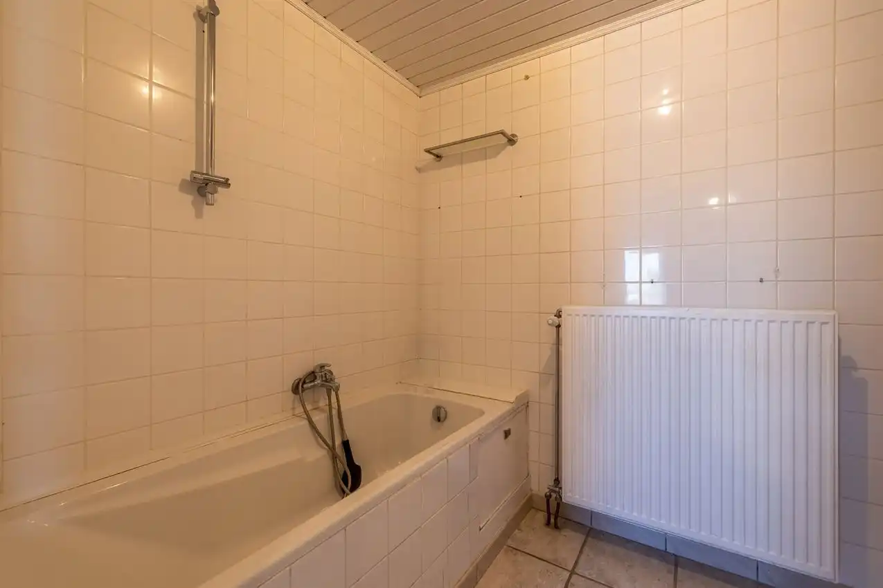 Verzorgde woning met 2 slpk., tuin en garage foto 21