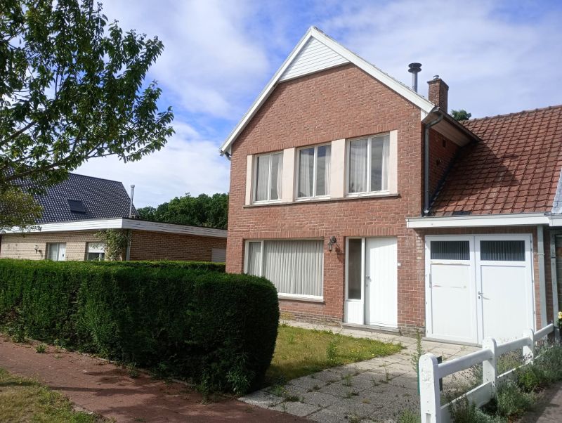 Hoofdfoto van de publicatie: Te renoveren woning op Toplocatie