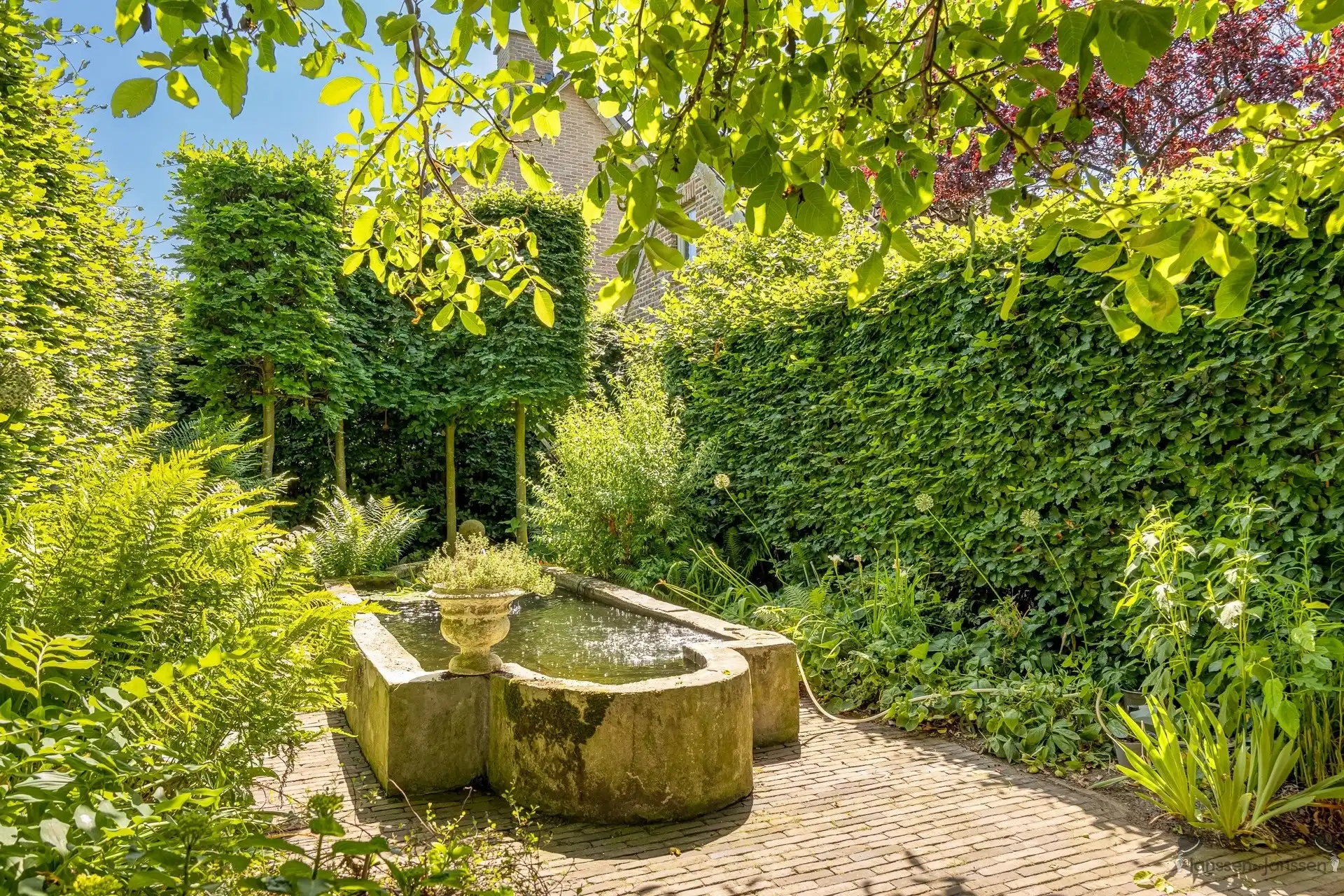 Karaktervolle woning met prachtige tuin  foto 15