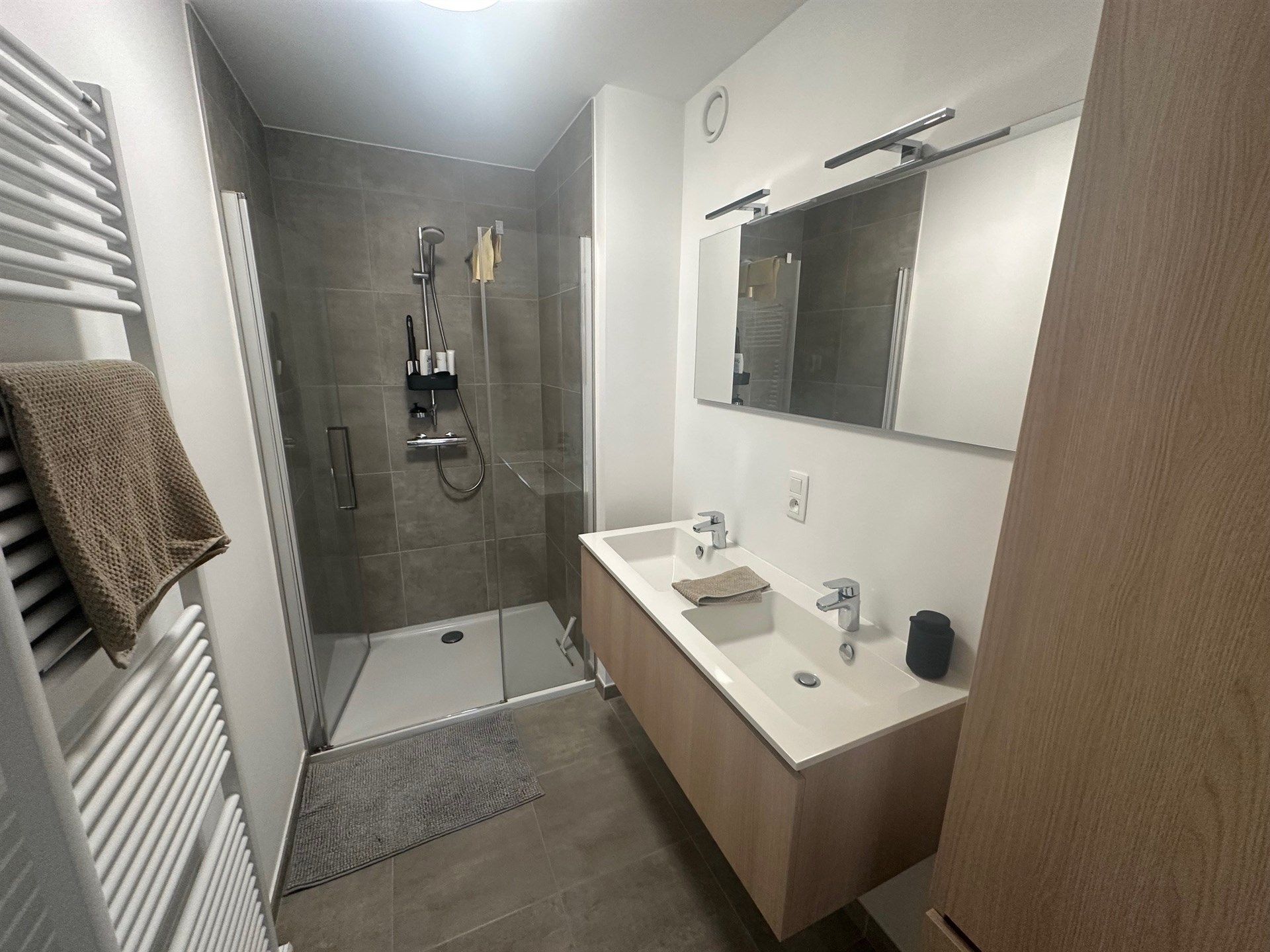 Recent appartement met 2 slaapkamers in rustige woonwijk foto 9
