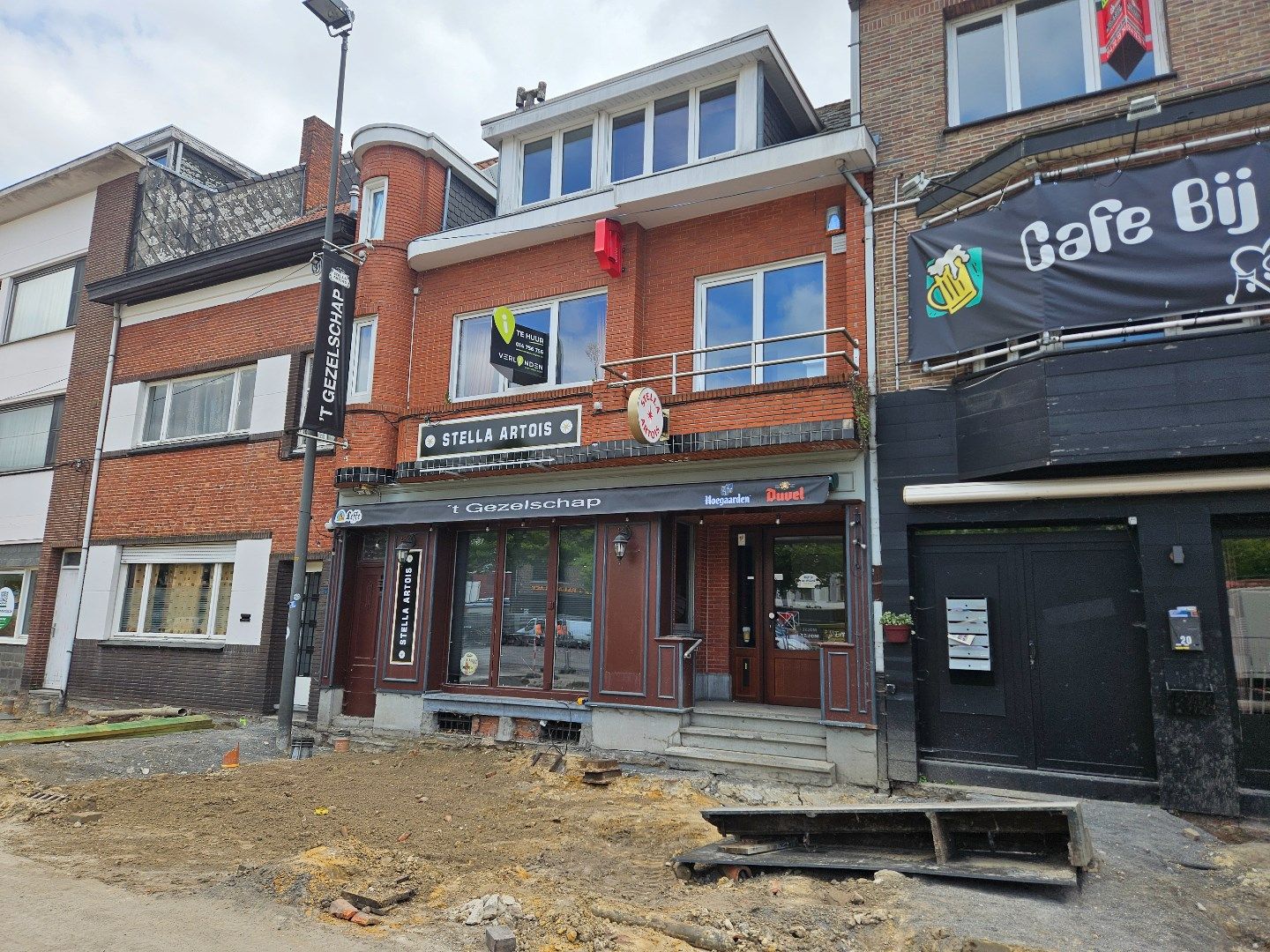 Handelspand met woonst in het centrum van Mol op het Rondplein! foto {{pictureIndex}}