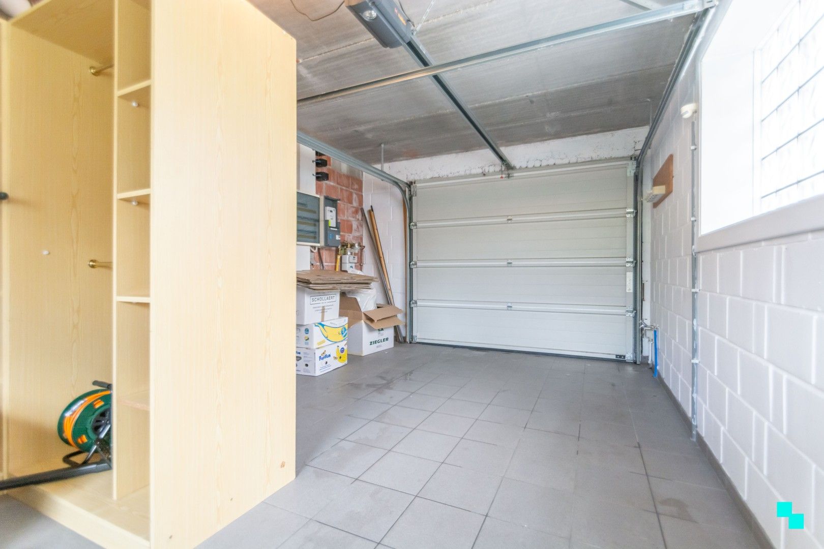 Hoogwaardige afgewerkte woning met tuin foto 11