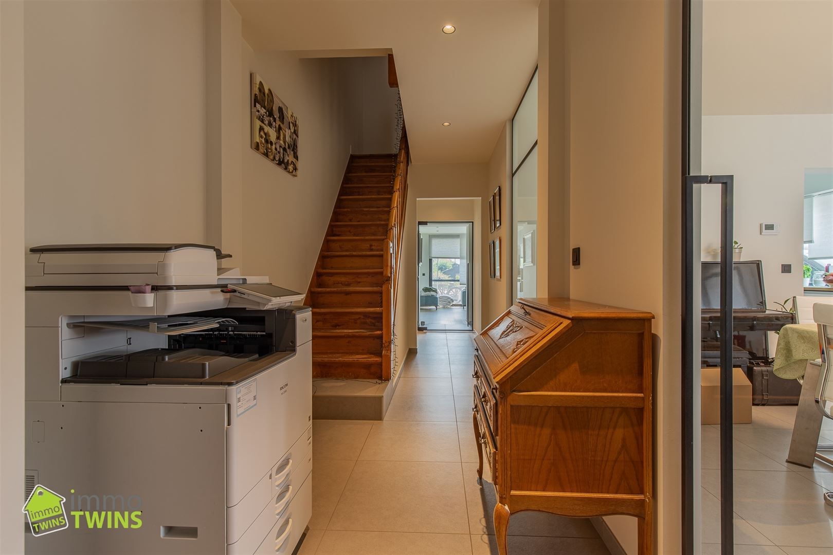 Instapklare woning met strak design te Grembergen foto 2