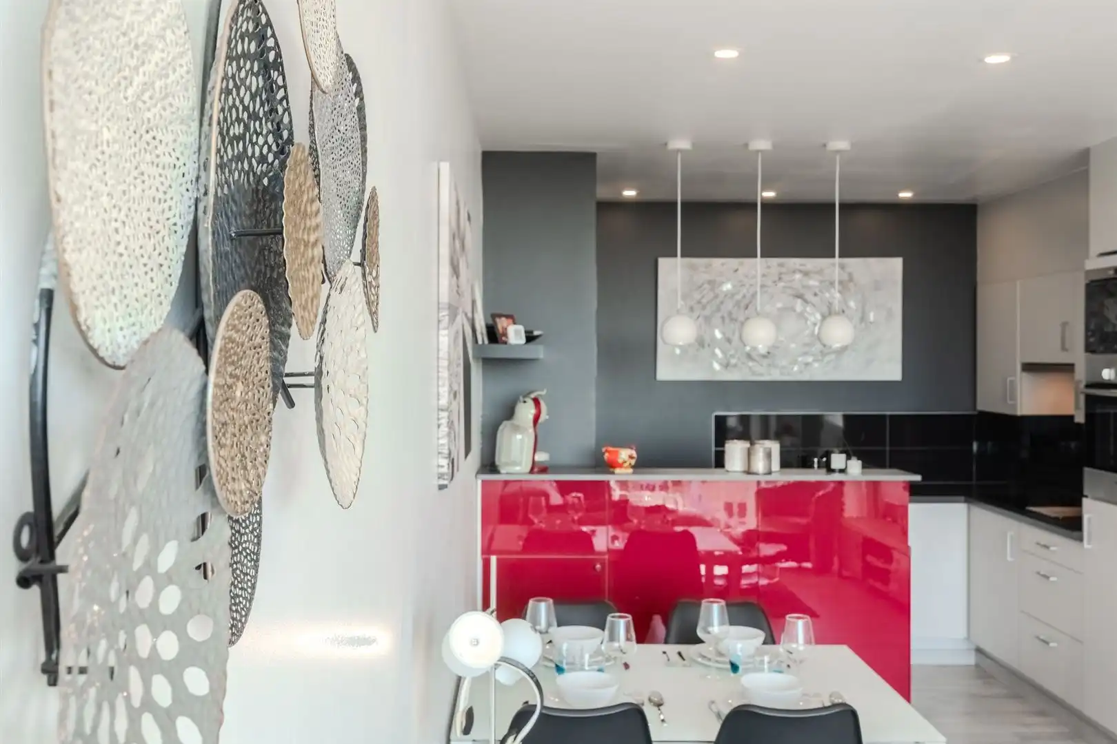 Ruim vernieuwd appartement zuidgericht met unieke zichten foto 20