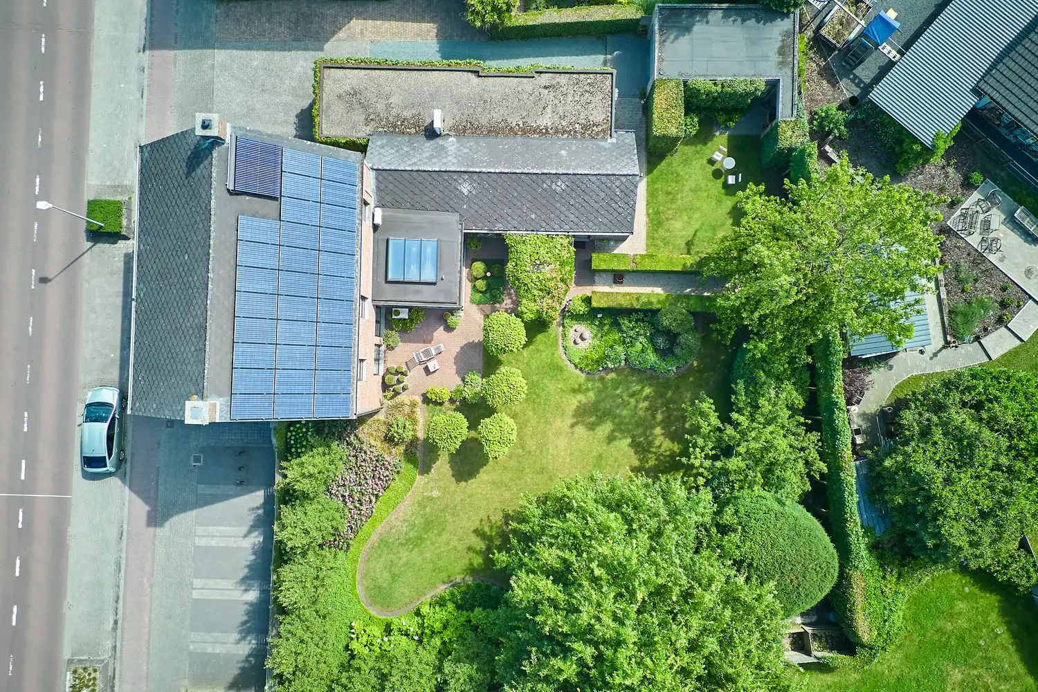 Karaktervolle energiecorrecte vrijstaande woning met praktijkruimte, 4/5 slaapkamers en zuidgerichte parktuin foto 26