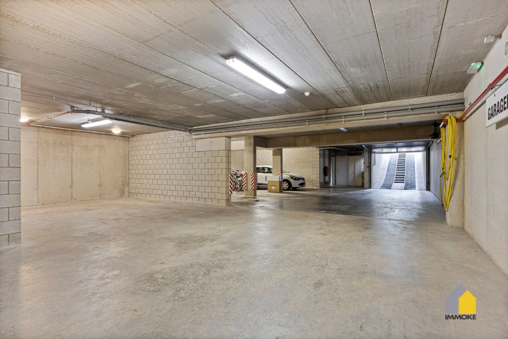 Ruim, energiezuinig appartement (151 m²) met 3 slpk, terras, tuin en dubbele parking. foto 24